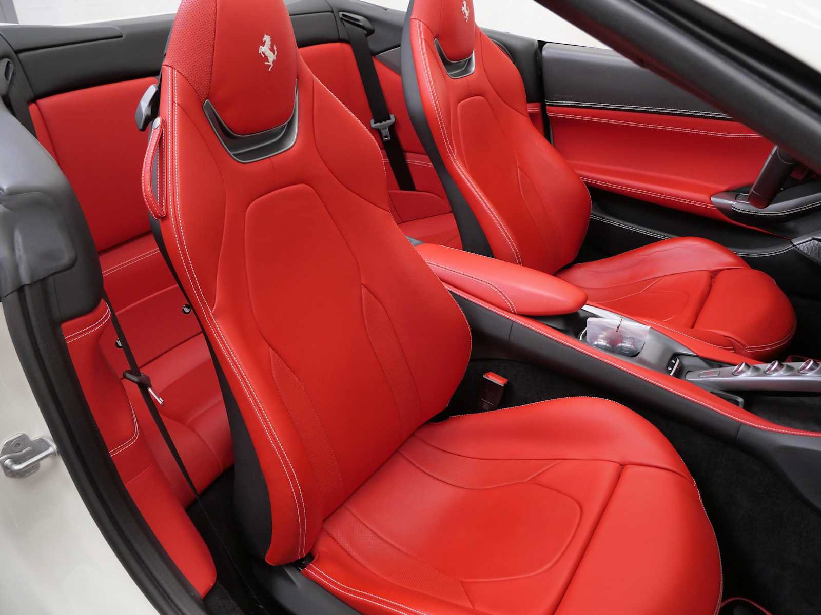 Certified 2022 Ferrari Portofino M RWD image 17