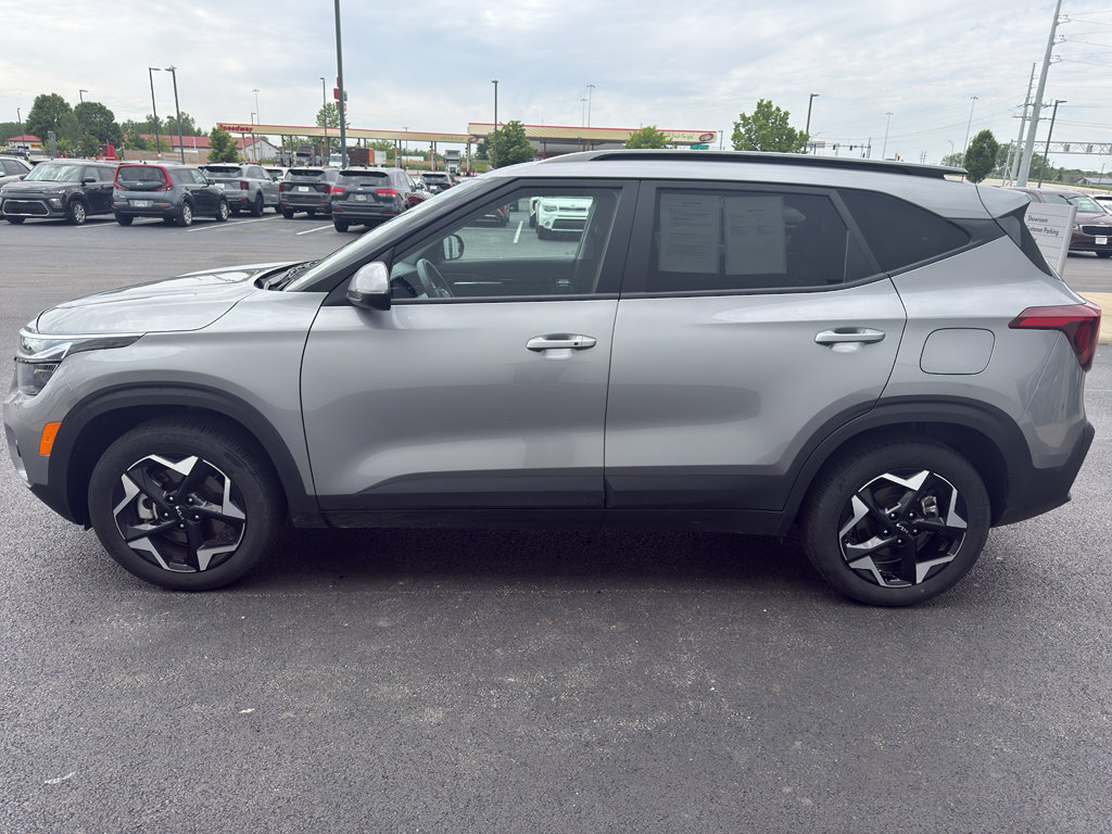 Used 2025 Kia Seltos S AWD/4WD image 4