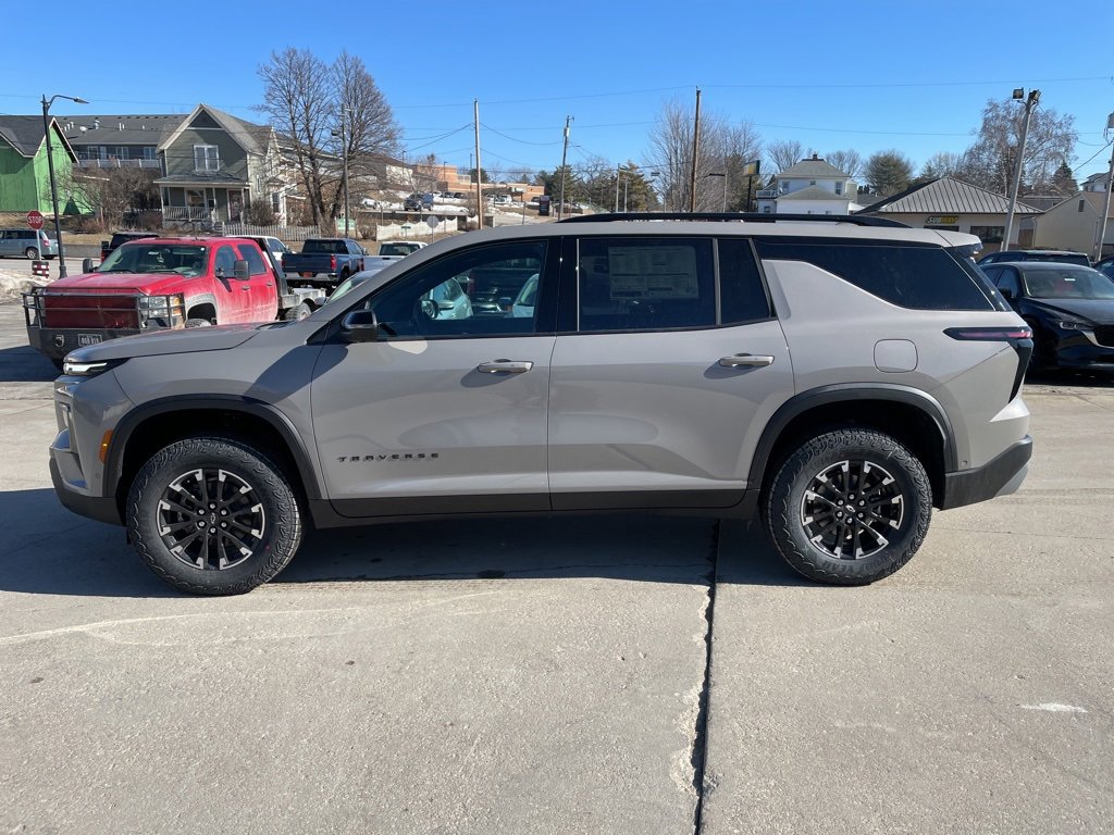 New 2026 Chevrolet Traverse Z71 w/ Enhanced Driving Package image 2