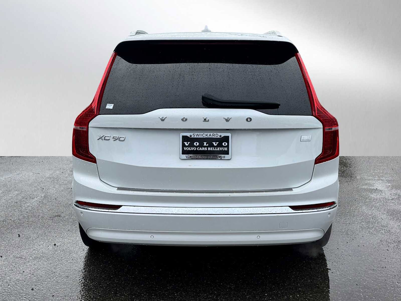 Used 2023 Volvo XC90 T8 Ultimate w/ Protection Package Premier image 4