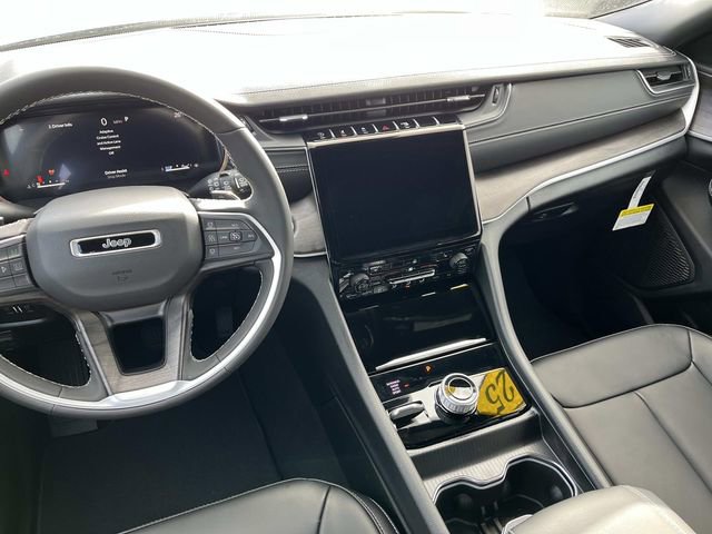 New 2025 Jeep Grand Cherokee Limited w/ Black Appearance Package AWD/4WD image 13