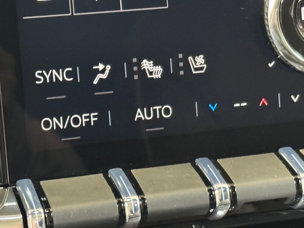 New 2026 GMC Acadia Denali Ultimate w/ LPO, Floor Liner Package image 40