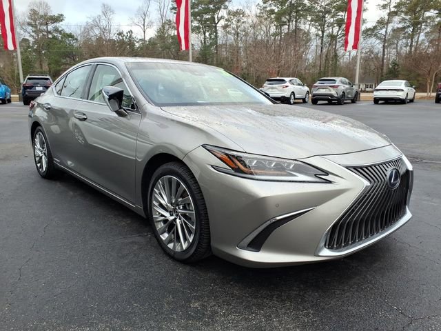 Used 2021 Lexus ES 300h Ultra Luxury w/ Accessory Package 2 image 1