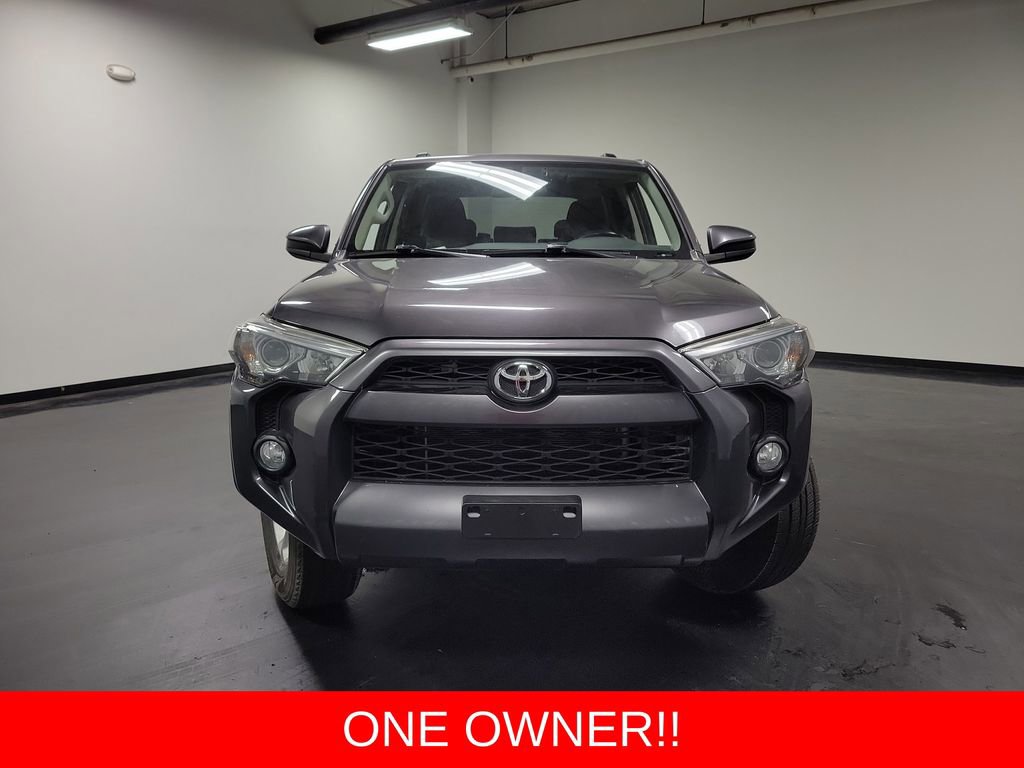 Used 2019 Toyota 4Runner SR5 AWD/4WD image 2