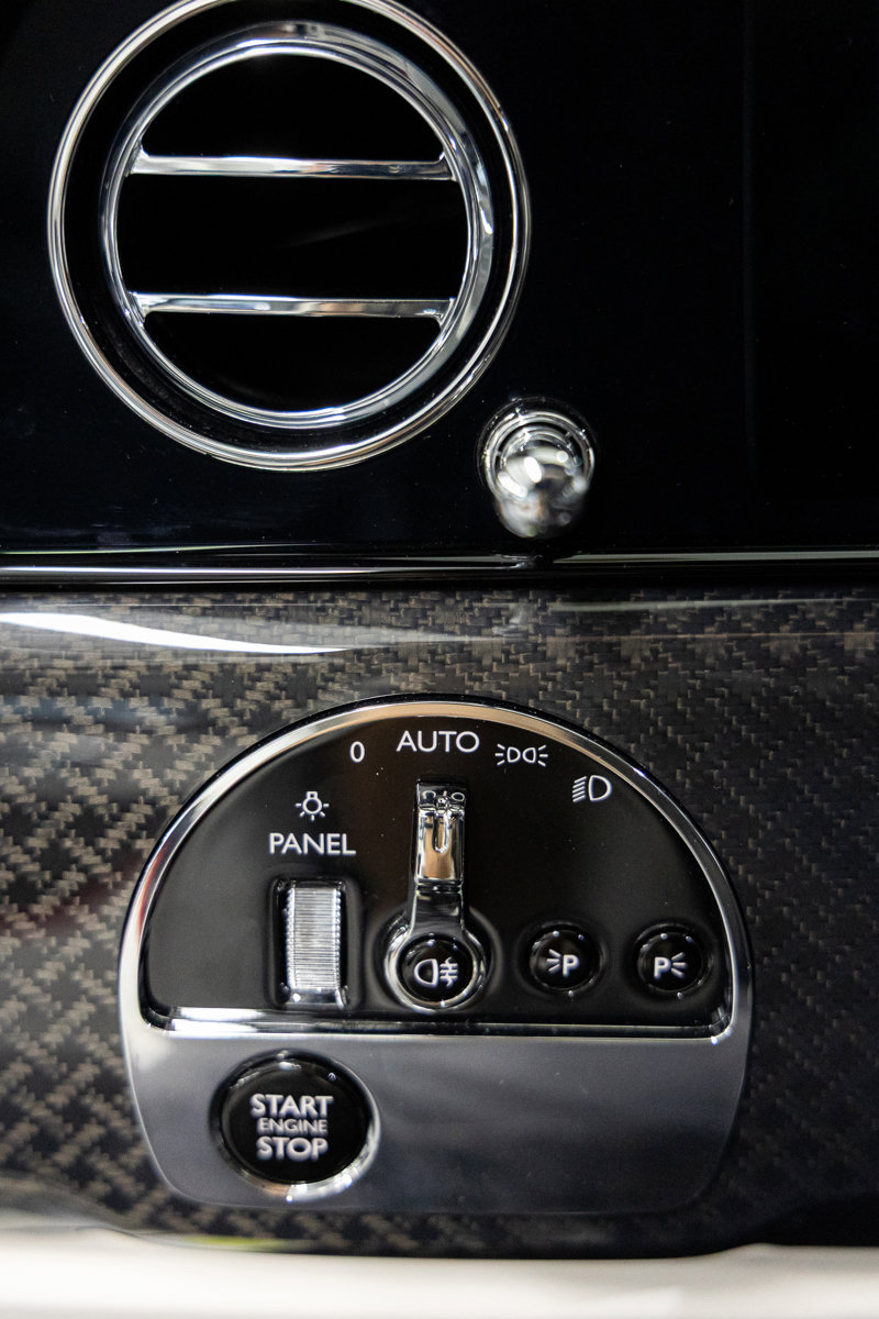 New 2026 Rolls-Royce Cullinan Black Badge image 39