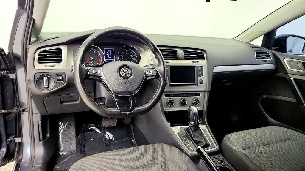 Used 2017 Volkswagen Golf S AWD/4WD image 12