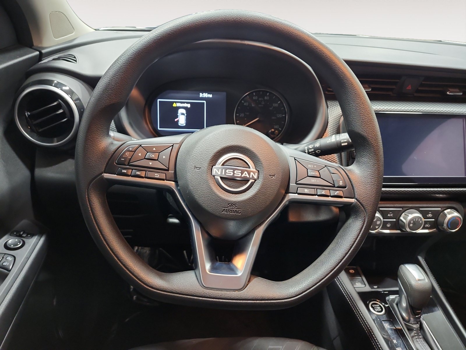 Used 2024 Nissan Kicks SV FWD image 12