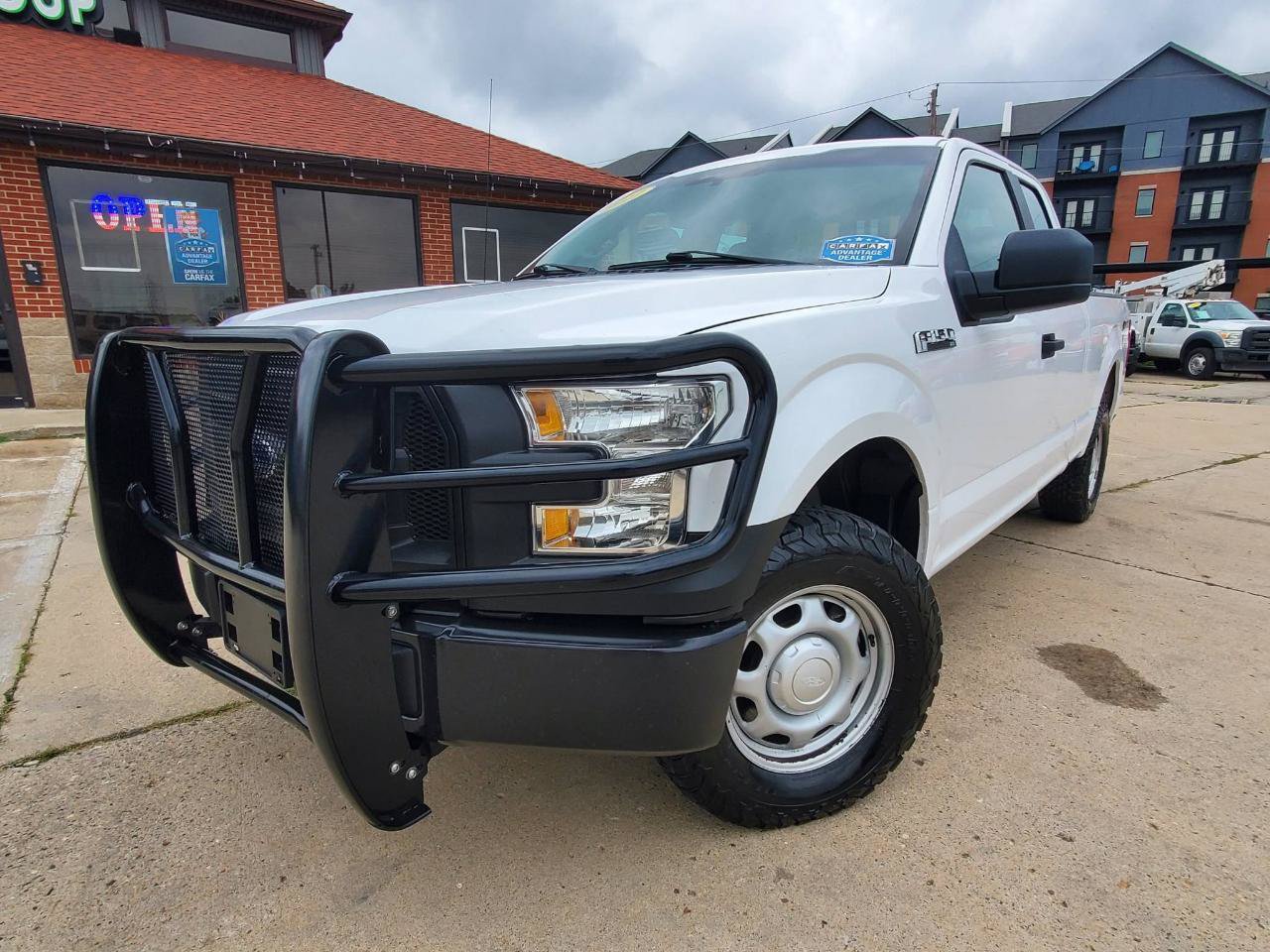 Used 2017 Ford F150 XL w/ XL Power Equipment Group AWD/4WD image 2