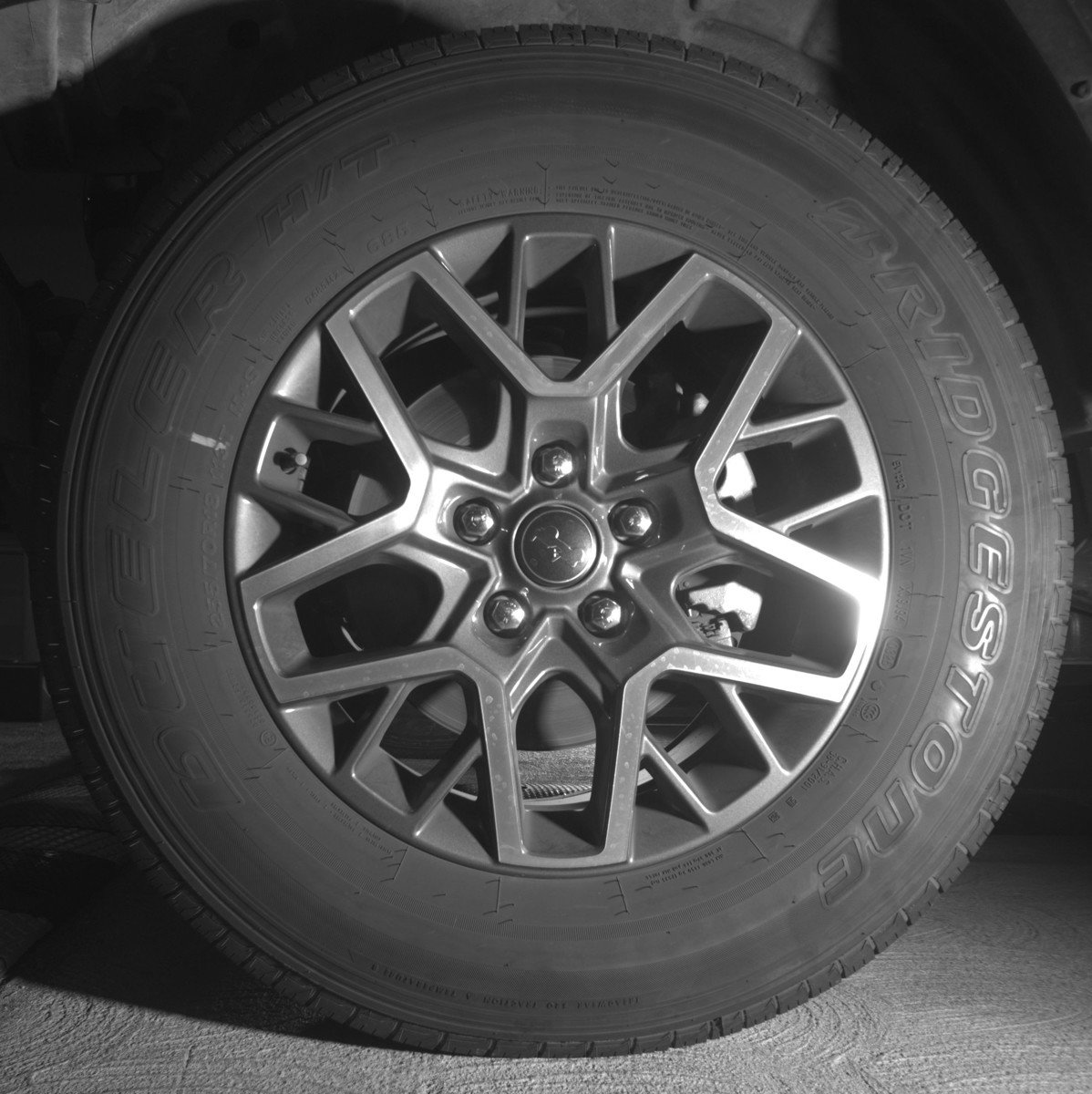 Used 2025 Jeep Wrangler Sahara image 12