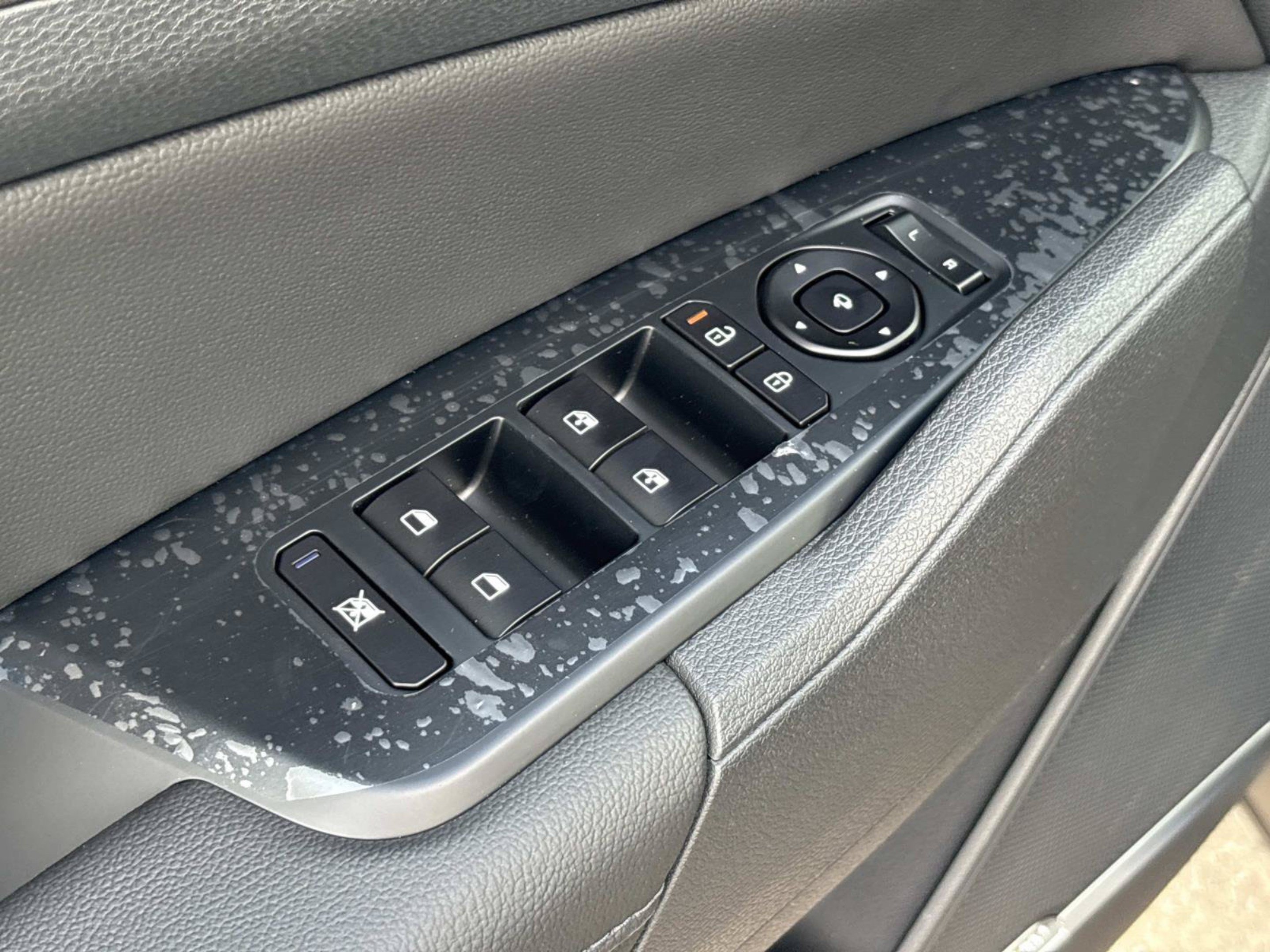 New 2027 Kia Sportage SX FWD image 19