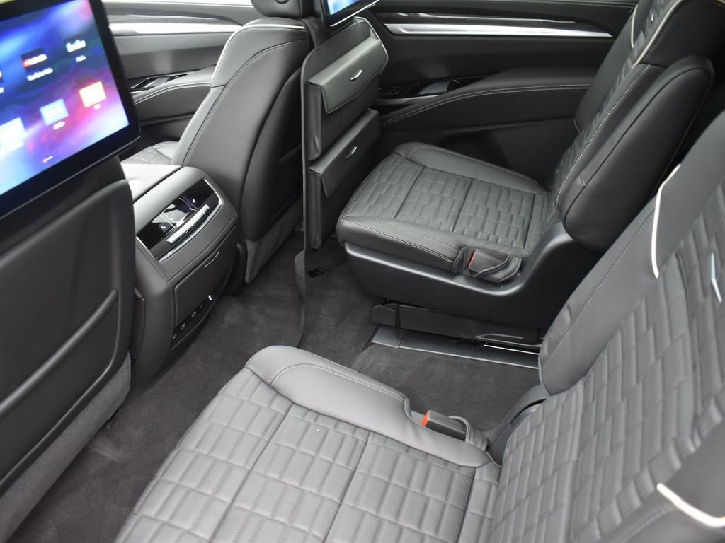Certified 2025 Cadillac Escalade V w/ LPO, ONYX Package image 28