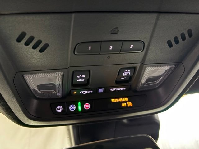 Used 2023 Cadillac XT4 Sport w/ Sun And Sound Package AWD/4WD image 44