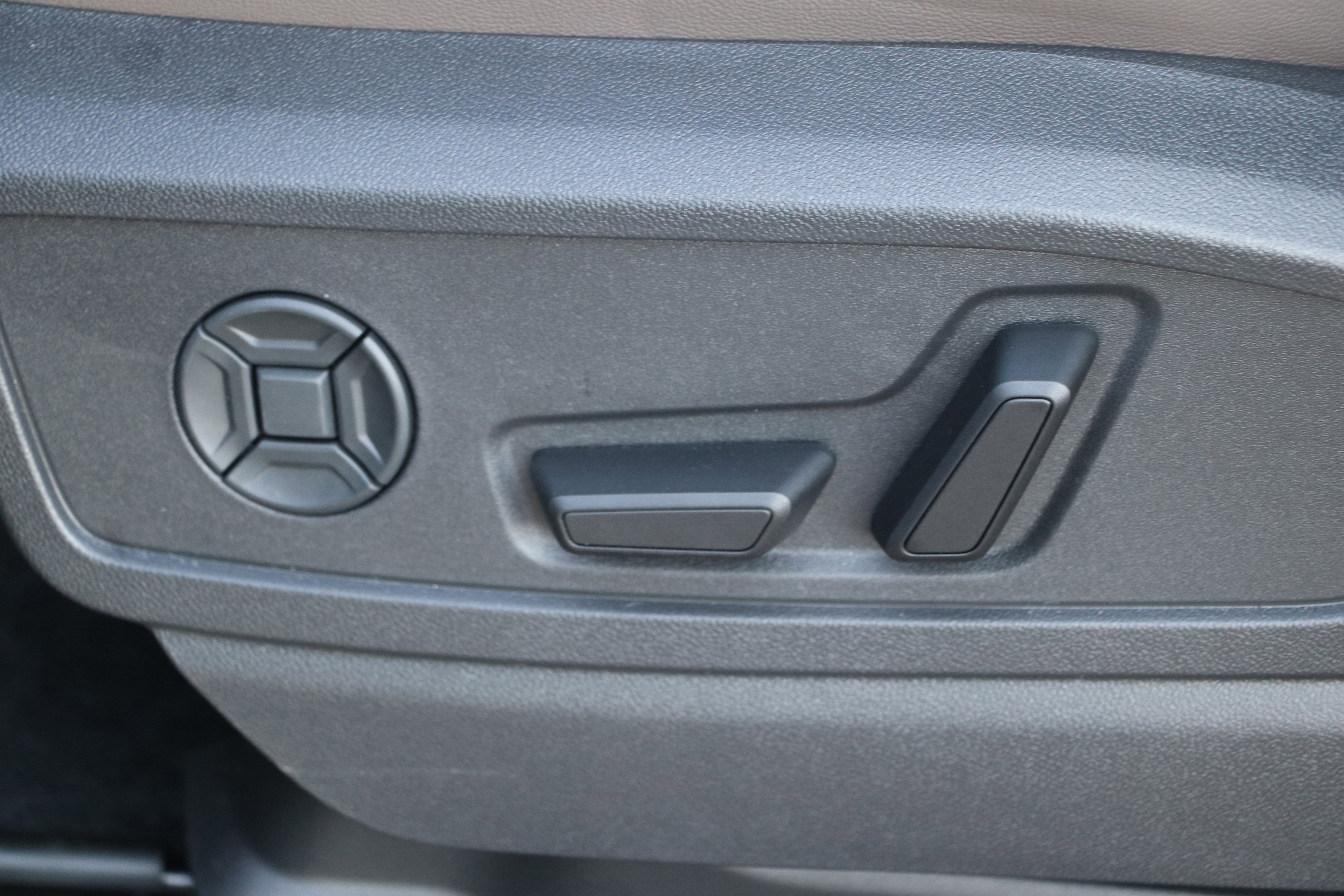 Used 2025 Audi Q5 Premium Plus image 28