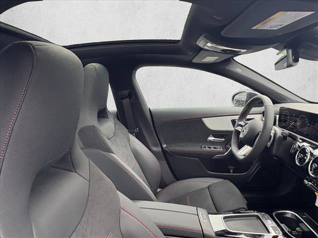 Used 2026 Mercedes-Benz CLA 250 4MATIC image 24