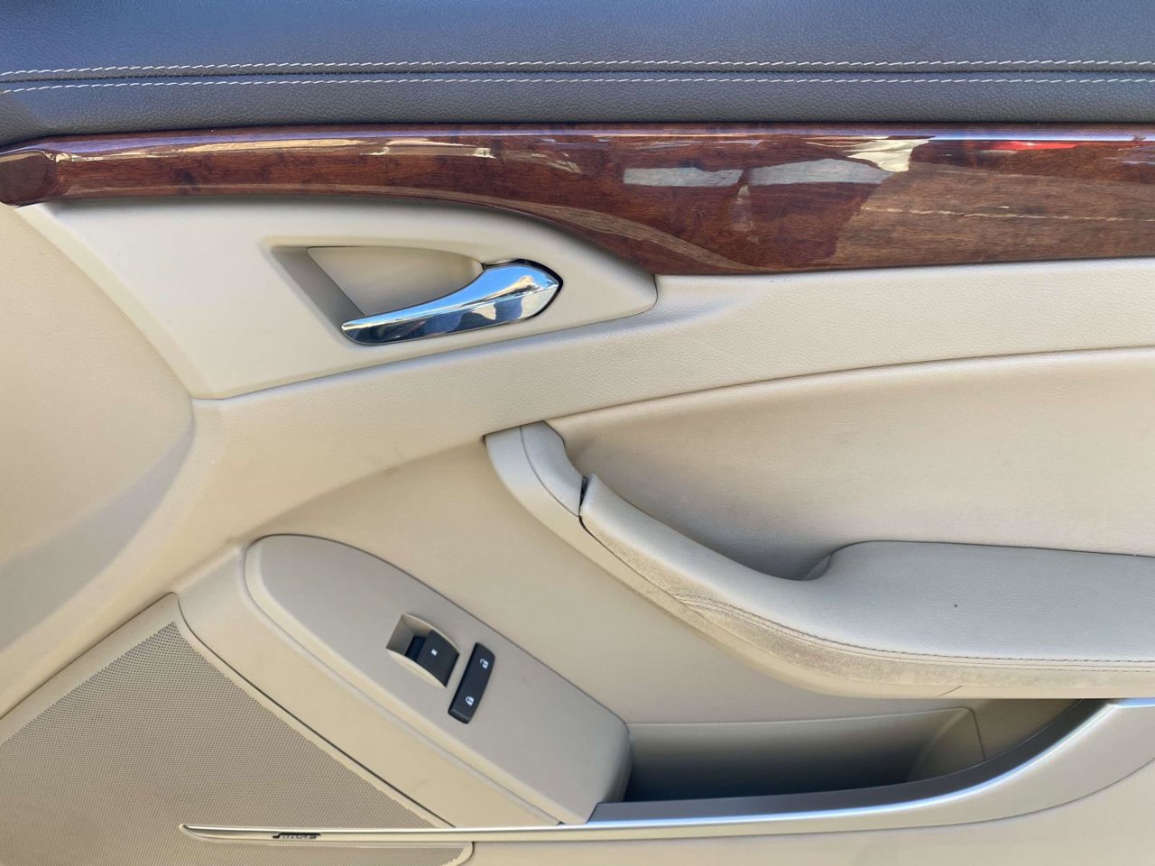 Used 2012 Cadillac CTS Luxury RWD image 14