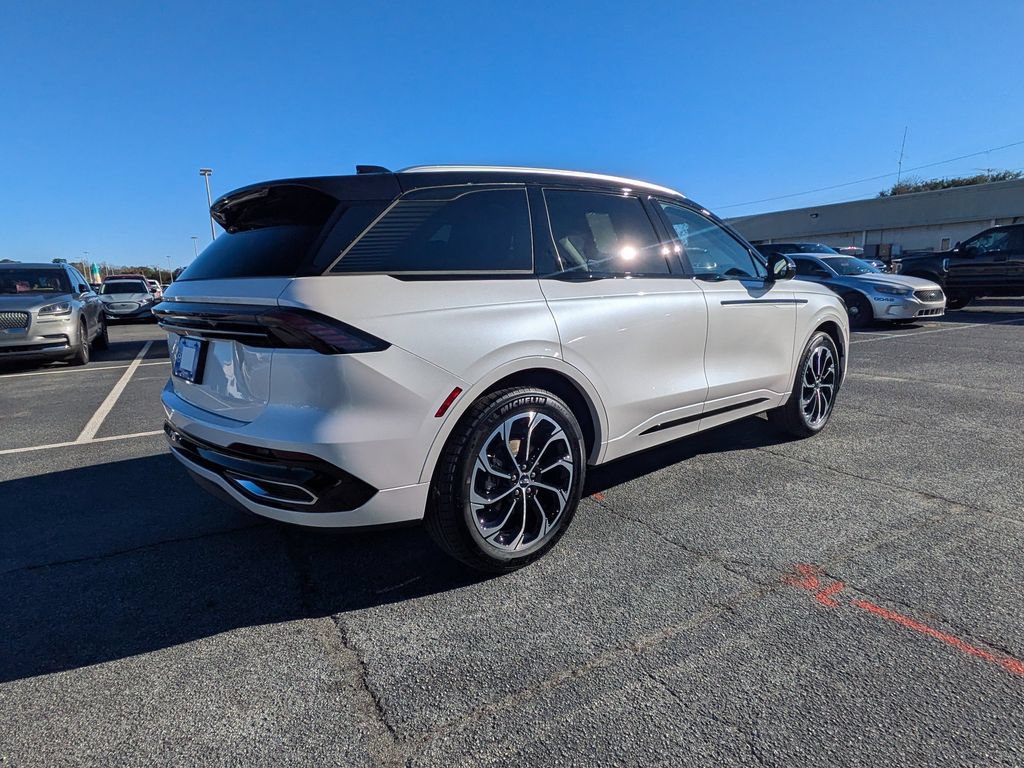New 2026 Lincoln Nautilus Reserve AWD/4WD image 4
