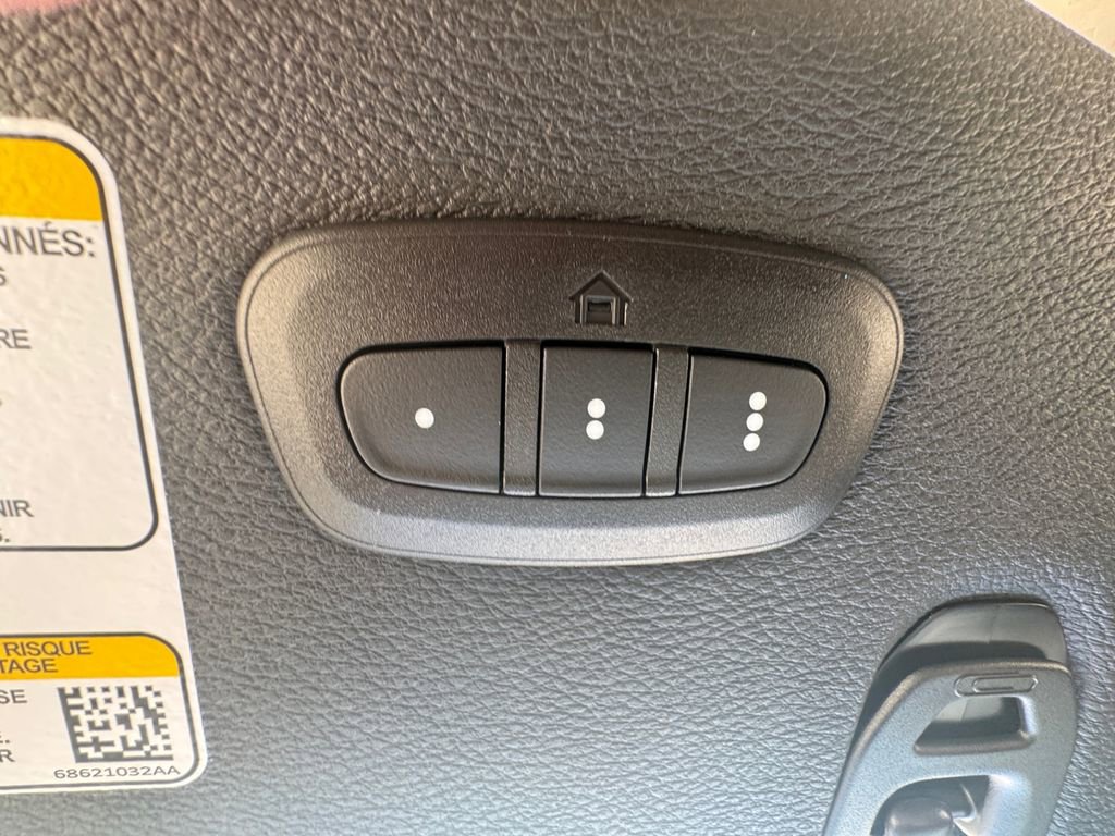 New 2025 Jeep Gladiator Sport image 35