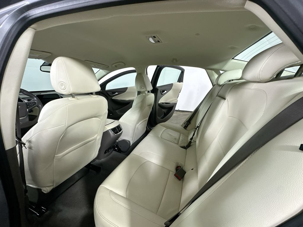 Used 2024 Chevrolet Malibu LT FWD image 15