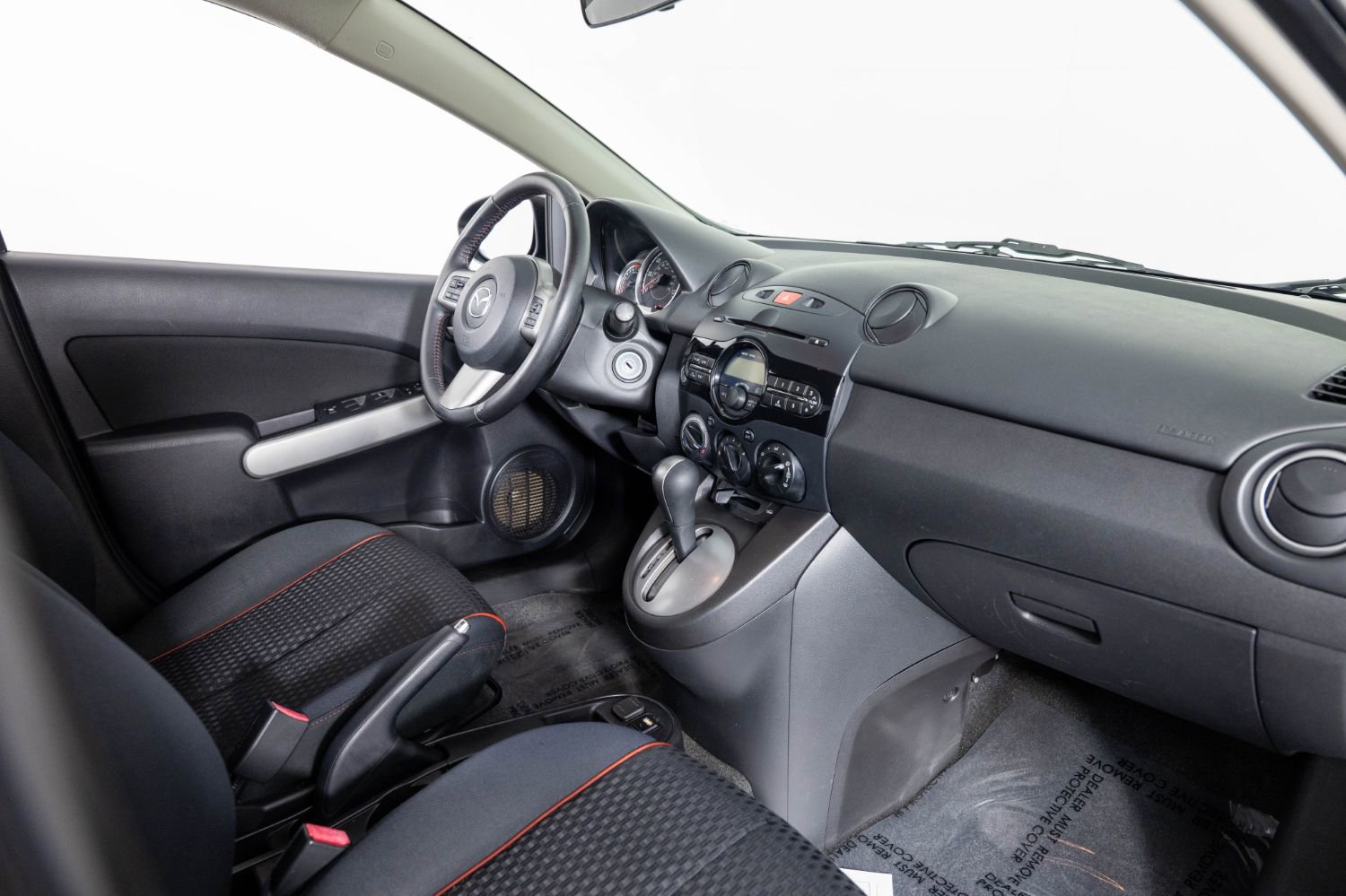 Used 2014 MAZDA MAZDA2 Touring image 24