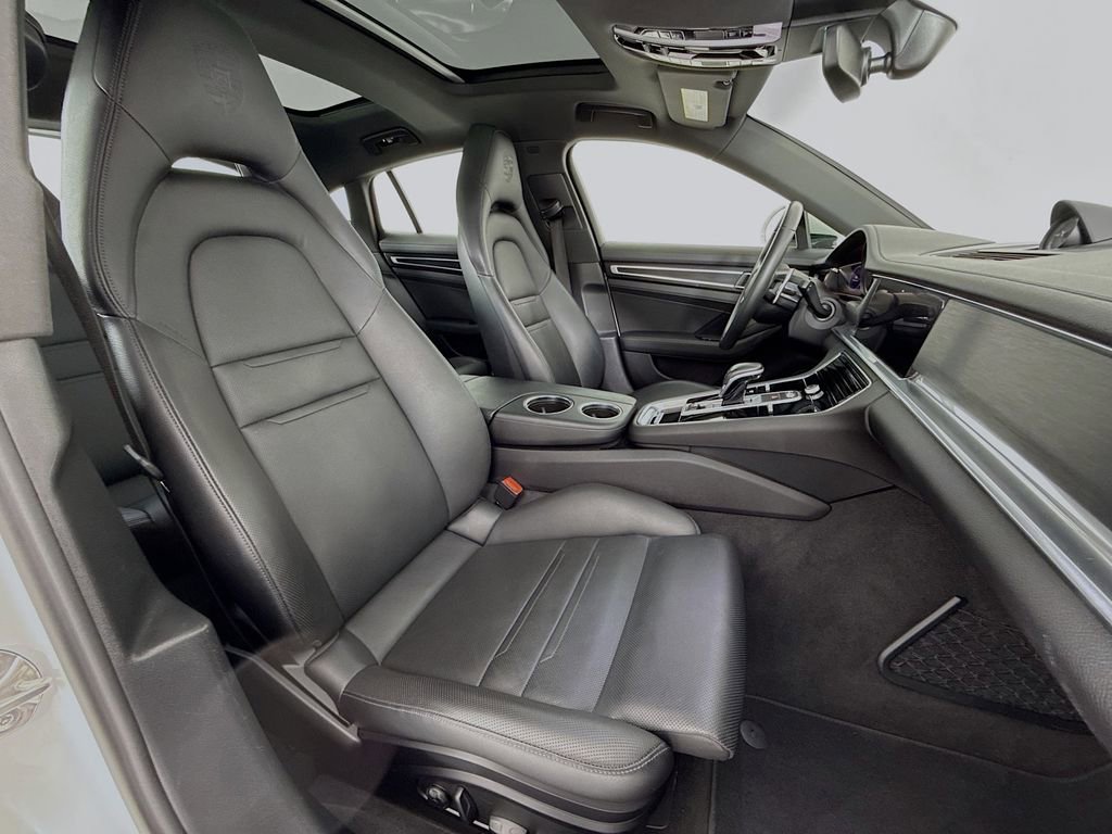 Certified 2022 Porsche Panamera 4 Platinum Edition AWD/4WD image 30