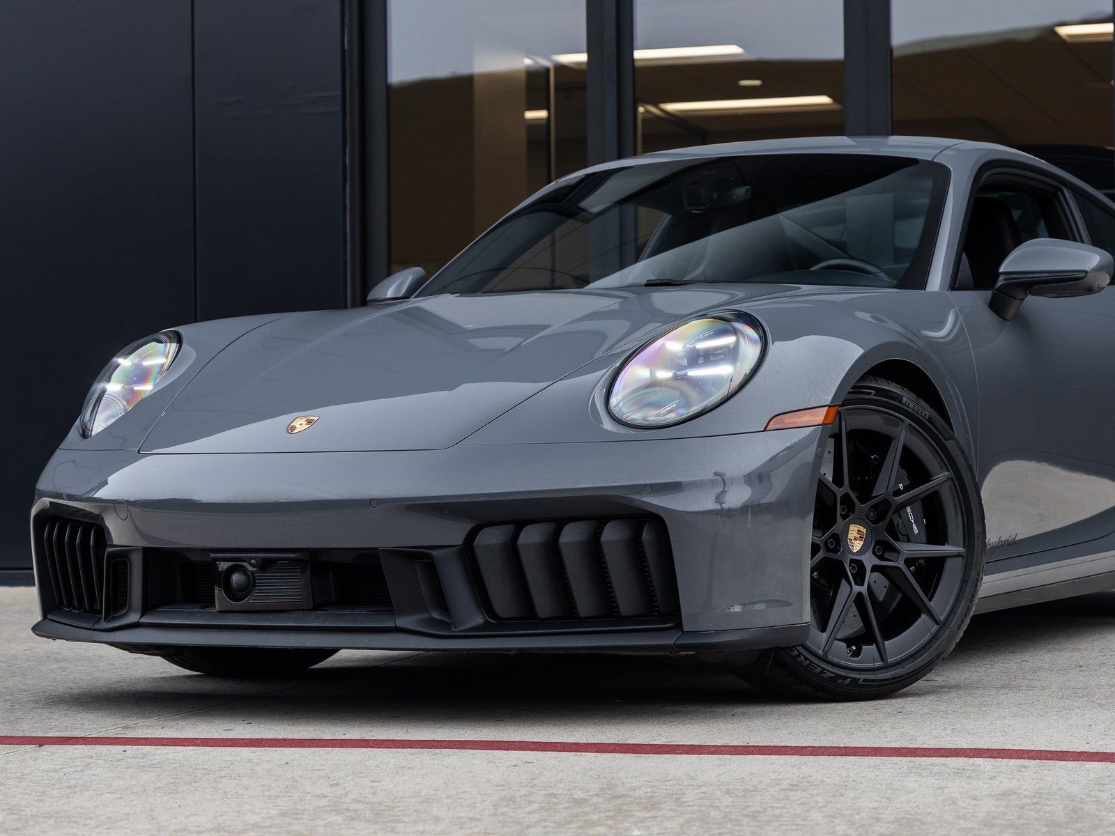 Used 2025 Porsche 911 Carrera GTS image 7