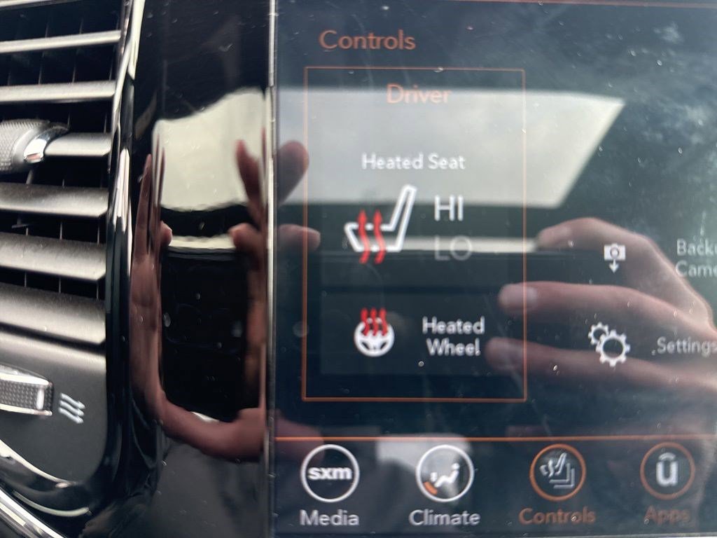 Used 2021 Jeep Grand Cherokee Limited w/ Sun & Sound Group image 21