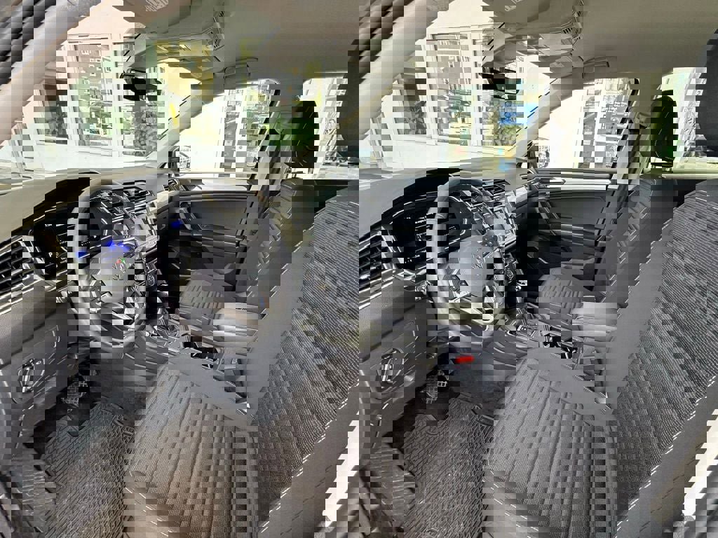 Used 2023 Volkswagen Tiguan S FWD image 12