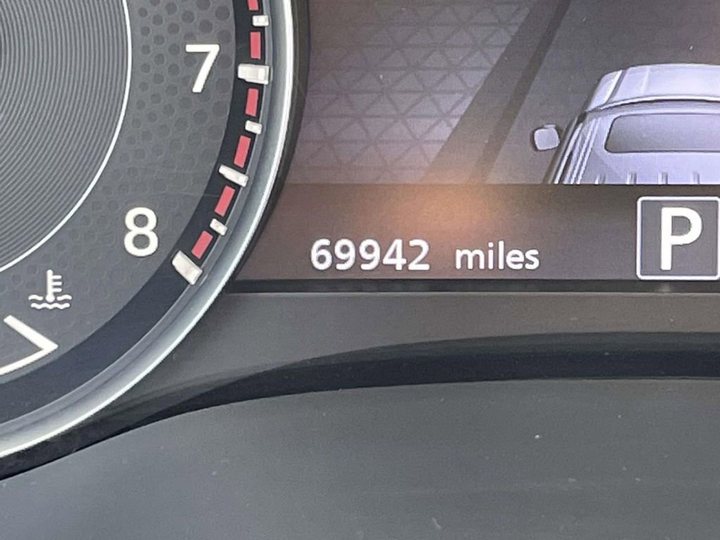 Used 2023 Nissan Armada SL w/ Captain's Chairs Package image 29