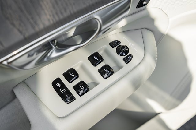 New 2026 Volvo XC90 B6 Ultra w/ Protection Package Premier image 38