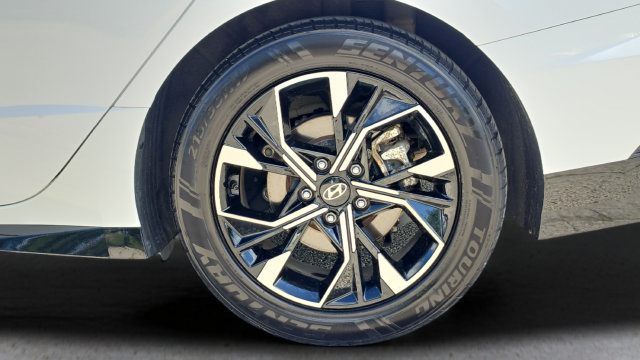 Used 2025 Hyundai Sonata SEL FWD image 45