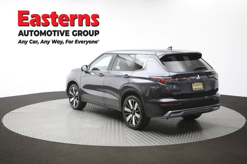 Used 2025 Mitsubishi Outlander SE AWD/4WD image 65