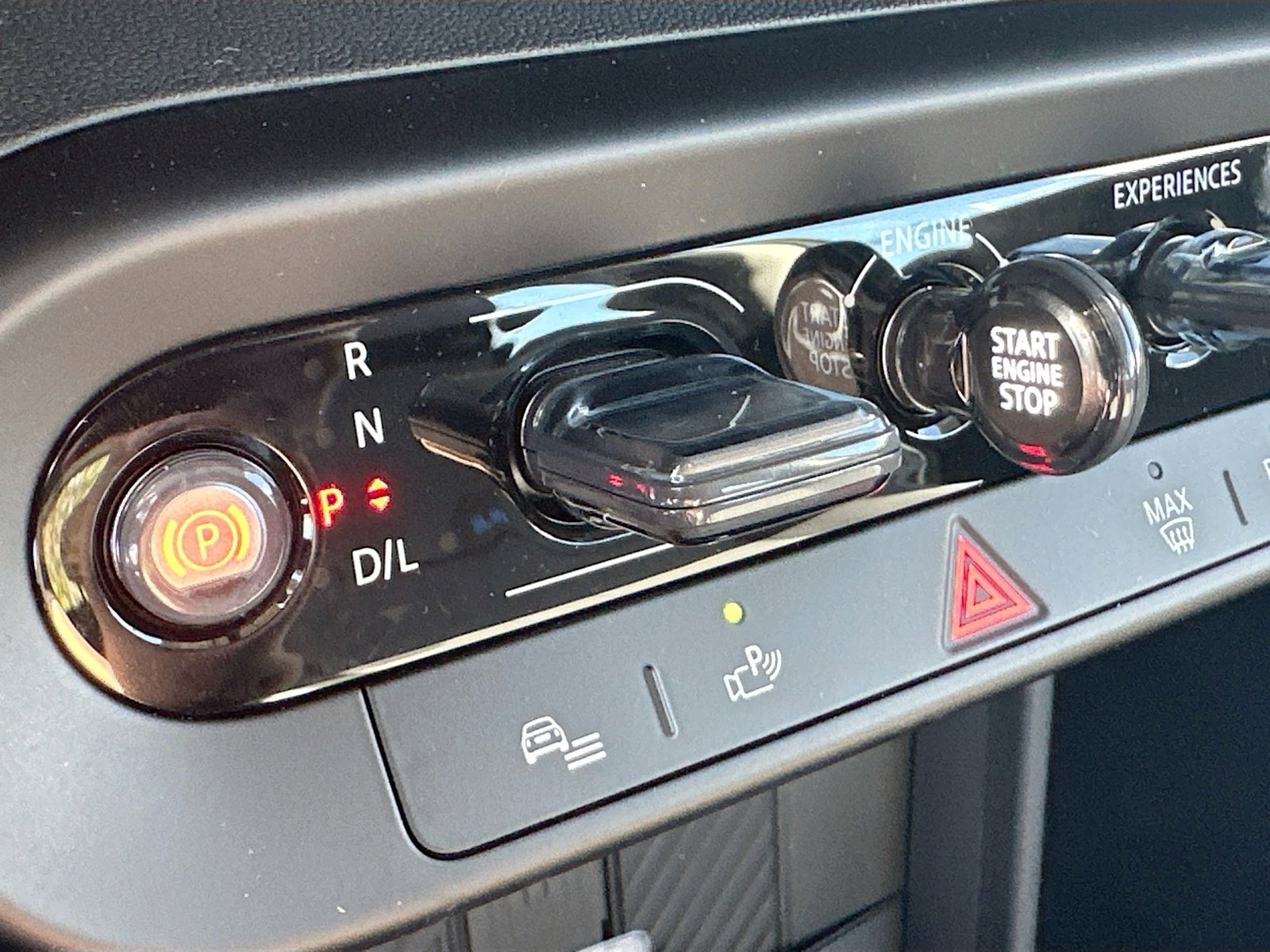 New 2025 MINI Cooper 2-Door Hardtop image 17