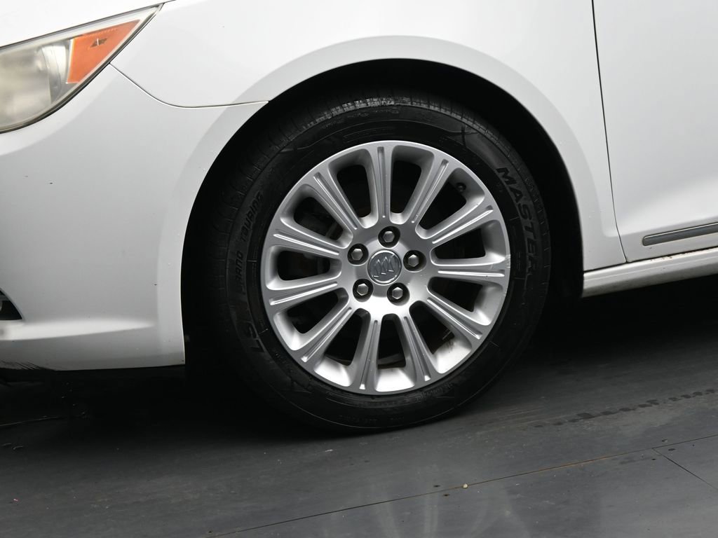 Used 2013 Buick LaCrosse Leather w/ Entertainment Package image 12