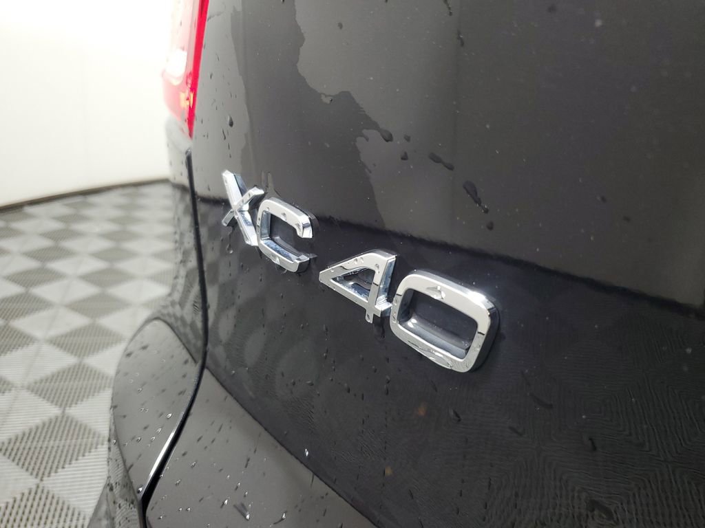 Used 2023 Volvo XC40 B5 Plus w/ Driver Assist Package image 10