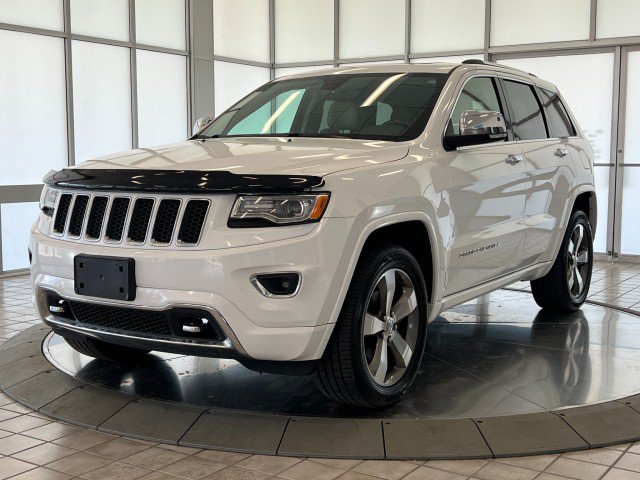 Used 2016 Jeep Grand Cherokee Overland AWD/4WD image 3