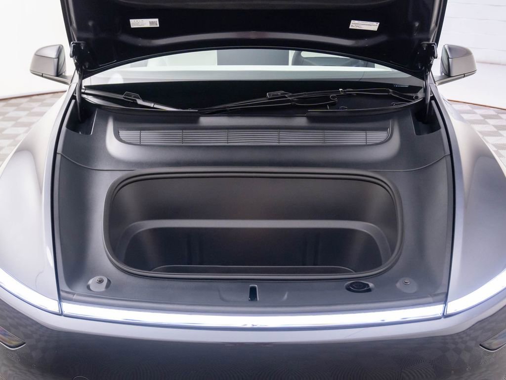 Used 2026 Tesla Model Y 2WD image 30