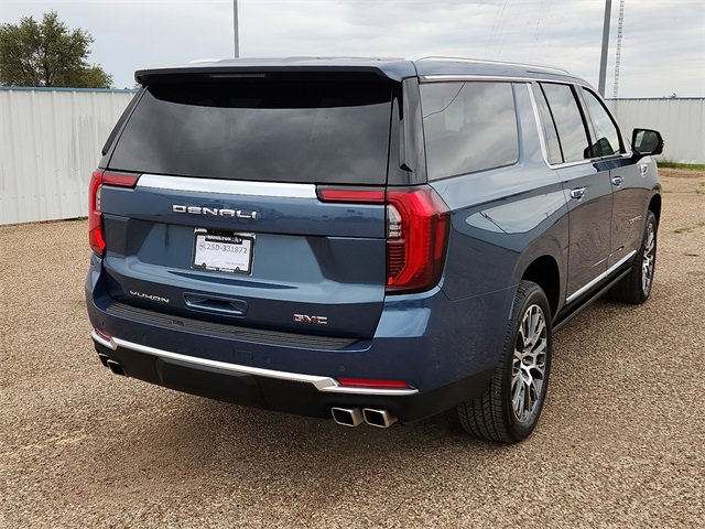 New 2025 GMC Yukon XL Denali w/ Denali Reserve Package image 4