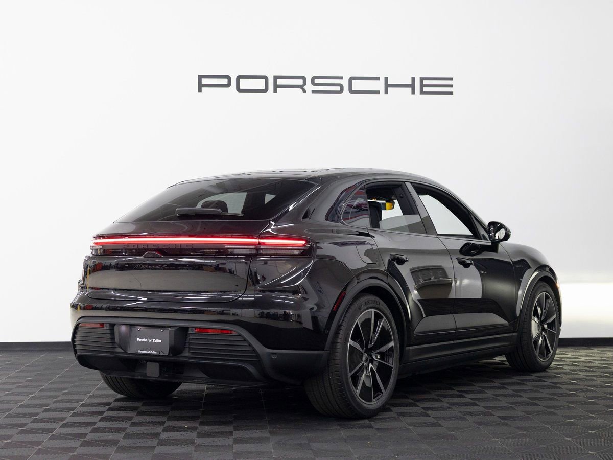 New 2025 Porsche Macan 4S Electric image 8