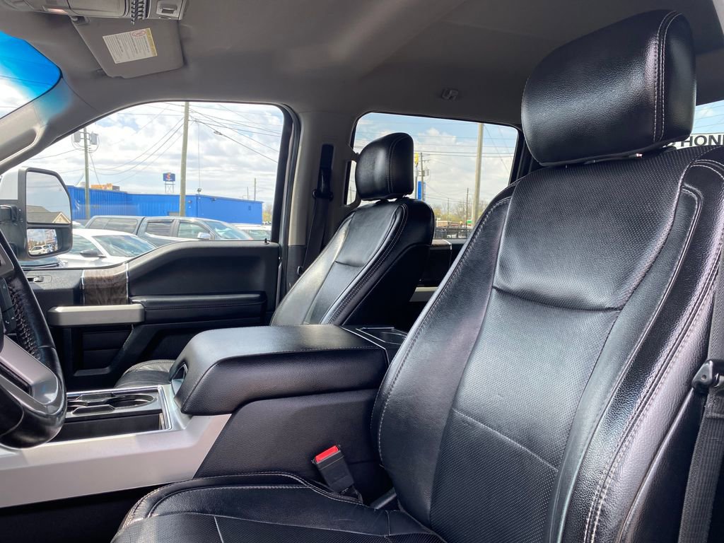 Used 2018 Ford F250 Lariat w/ Lariat Value Package AWD/4WD image 12