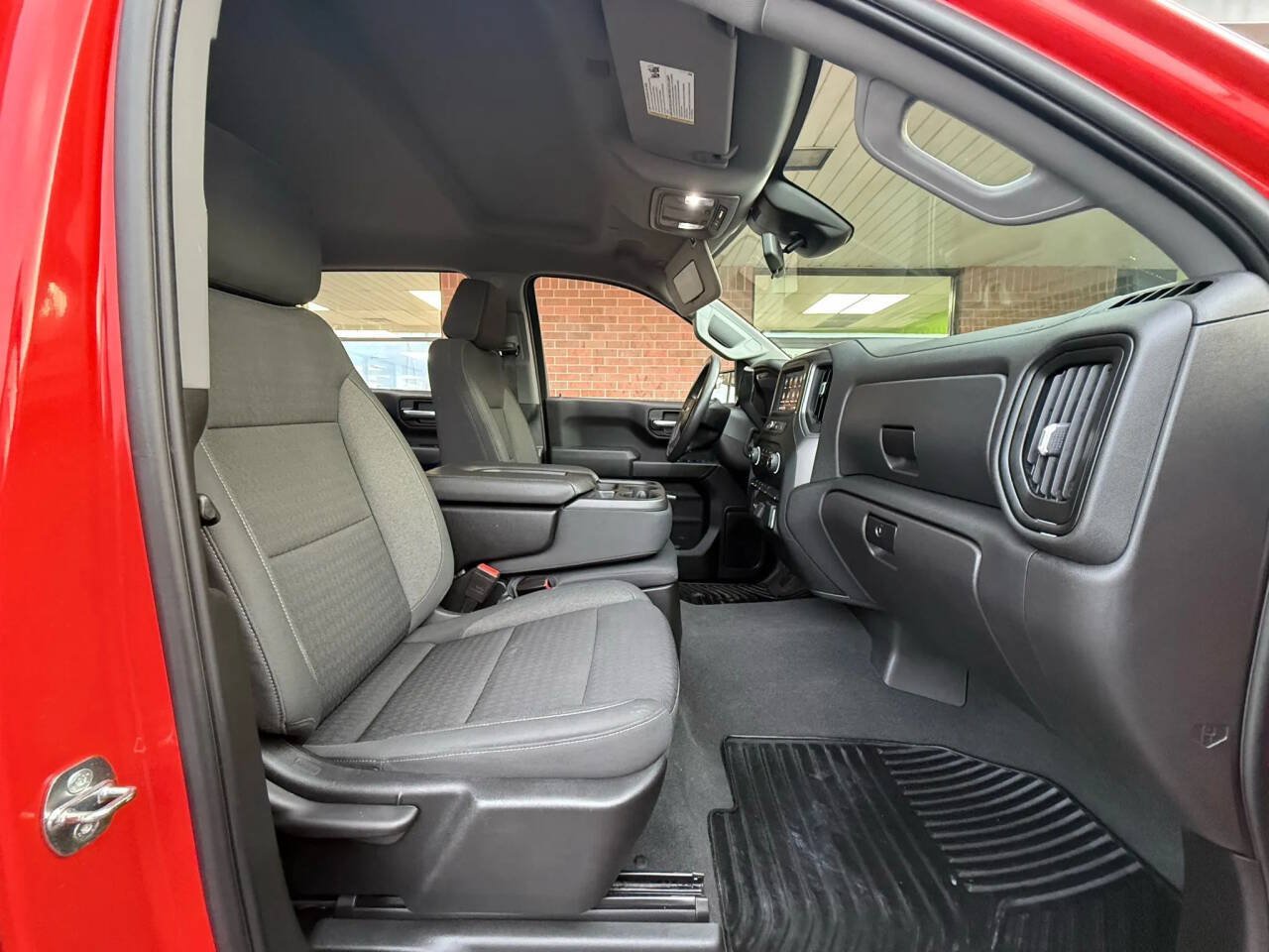 Used 2022 Chevrolet Silverado 1500 Custom AWD/4WD image 16