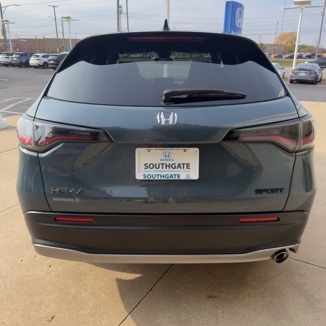 Used 2025 Honda HR-V Sport image 4