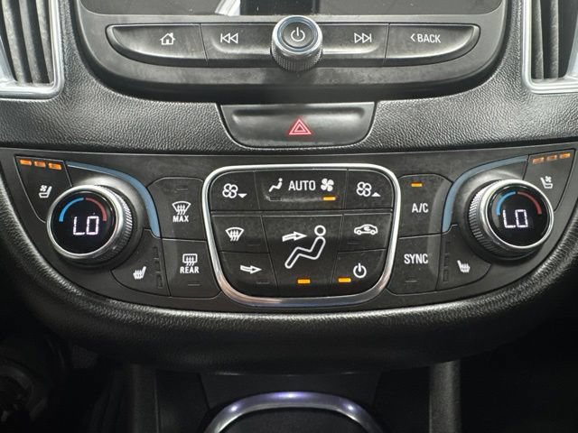 Used 2016 Chevrolet Malibu Premier FWD image 19