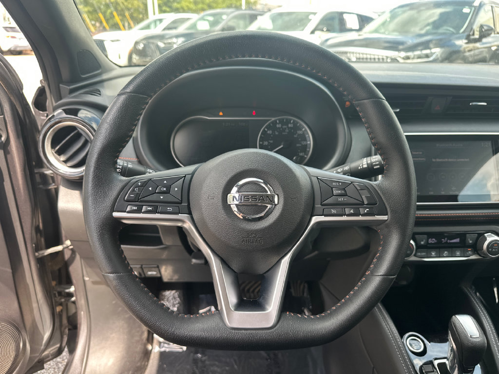 Used 2020 Nissan Kicks SR w/ SR Premium Package FWD image 20