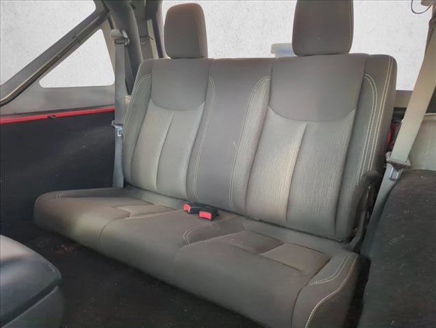 Used 2017 Jeep Wrangler Sahara image 11