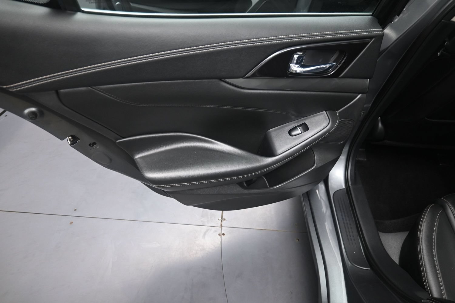 Used 2019 Nissan Maxima 3.5 SL w/ Floor Mat Group FWD image 33