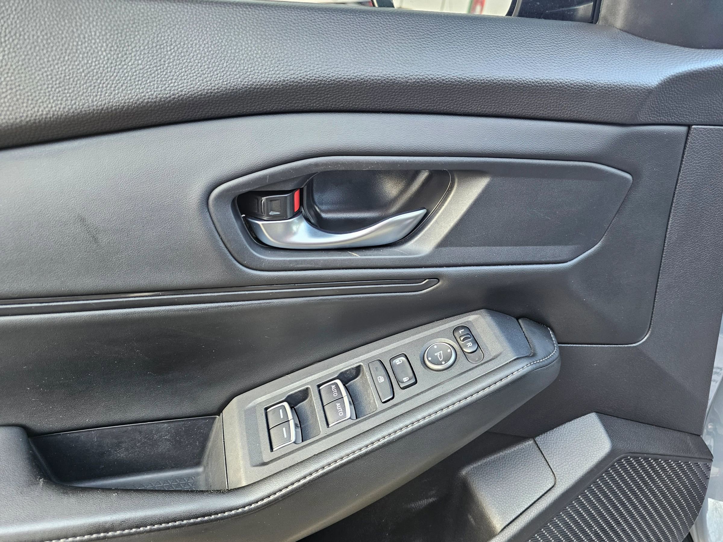 Used 2023 Honda Accord Sport image 32