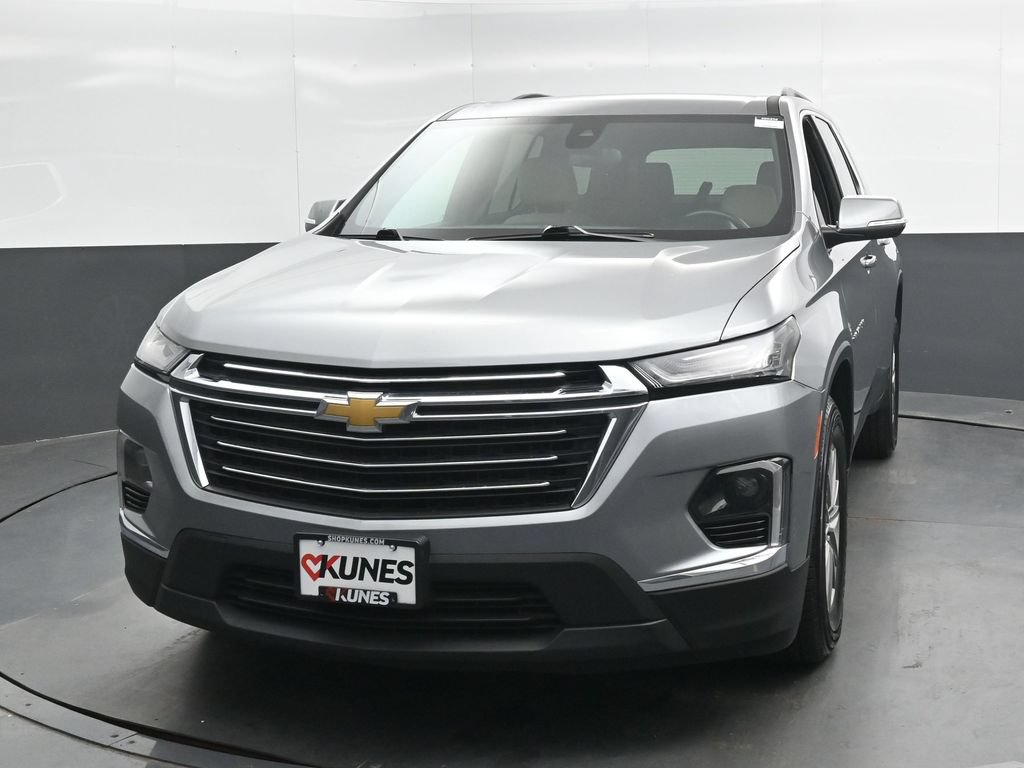 Used 2023 Chevrolet Traverse LT w/ LPO, Cargo Package AWD/4WD image 6