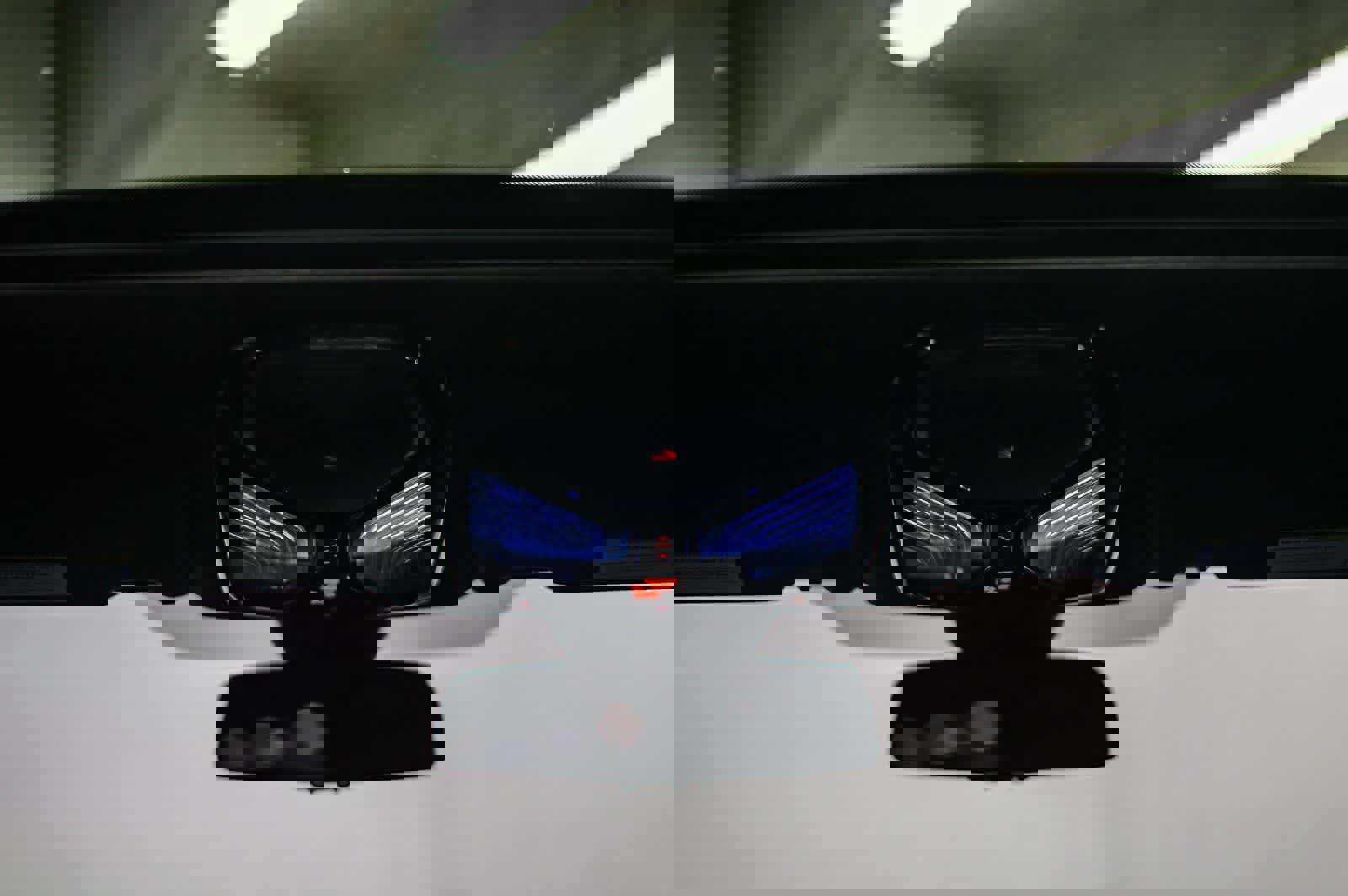 Used 2025 BMW i4 xDrive40i w/ Driving Assistance Package image 11