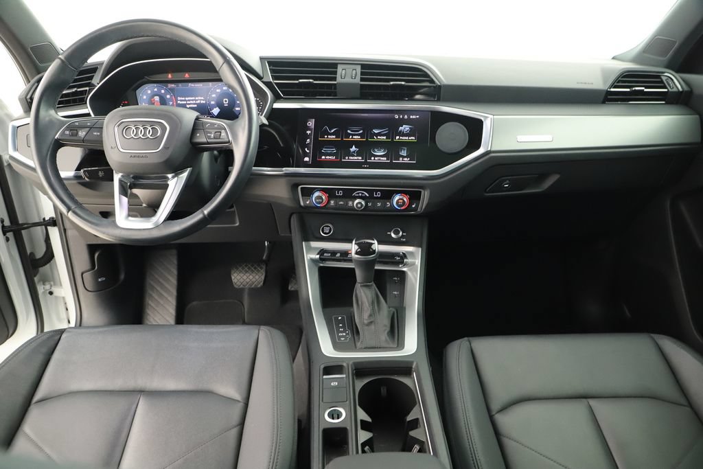 Certified 2023 Audi Q3 2.0T Premium w/ Convenience Package AWD/4WD image 19