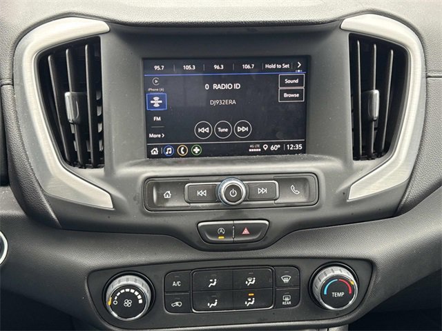 Used 2022 GMC Terrain SLE w/ Elevation Edition image 30